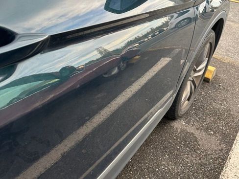 Used 2018 Volkswagen Tiguan SEL Premium w/ 3rd Row Seat Package image 3