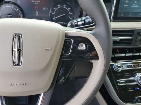 Certified 2022 Lincoln Corsair FWD w/ Equipment Group 101A image 23