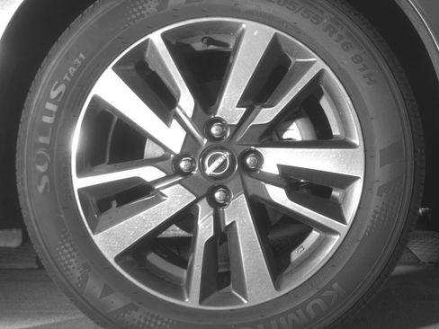 Used 2025 Nissan Versa SV image 13