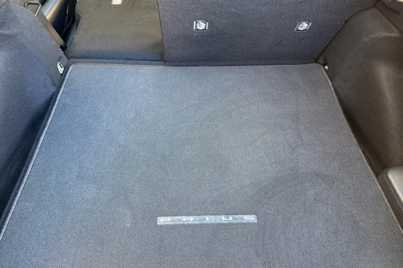 Used 2024 Toyota Prius XLE FWD image 14