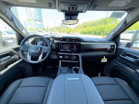 New 2026 GMC Sierra 2500 Denali w/ Denali Reserve Package AWD/4WD image 23