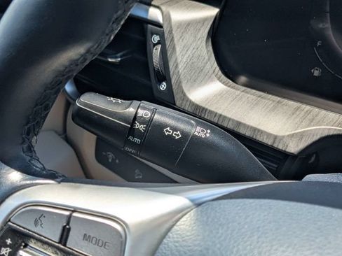 Used 2022 Kia Telluride SX w/ Towing Package FWD image 25