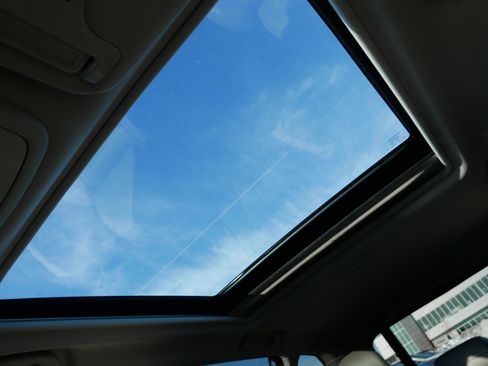 Used 2024 Subaru Forester Limited image 32