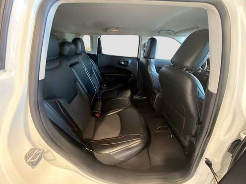 Used 2020 Jeep Compass Trailhawk AWD/4WD image 22