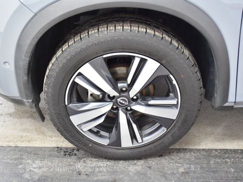 Used 2023 Nissan Rogue SL w/ SL Premium Package image 34