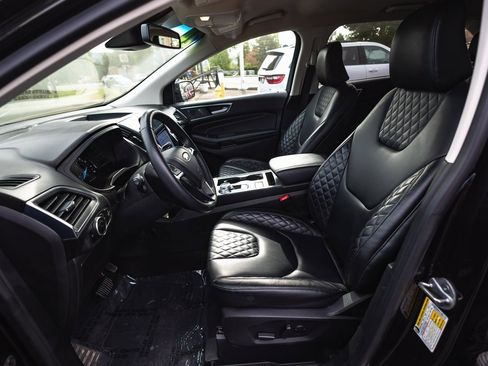 Used 2024 Ford Edge Titanium image 21