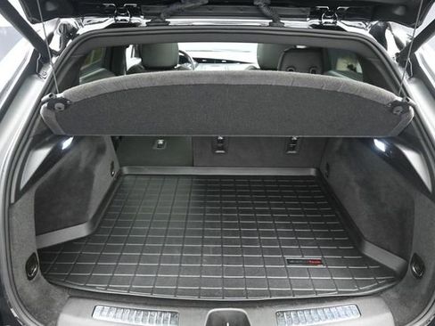 Used 2019 Cadillac XT4 Sport w/ LPO, Midnight Sport Package FWD image 24