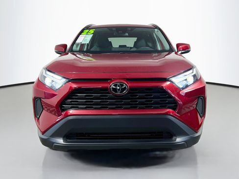 Used 2025 Toyota RAV4 XLE w/ Convenience Package FWD image 11