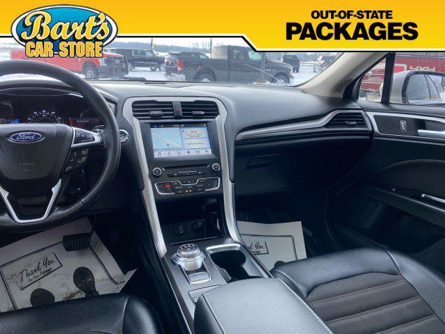 Used 2017 Ford Fusion SE w/ Equipment Group 201A FWD image 23