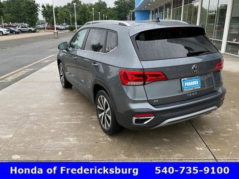 Used 2022 Volkswagen Taos SE AWD/4WD image 4