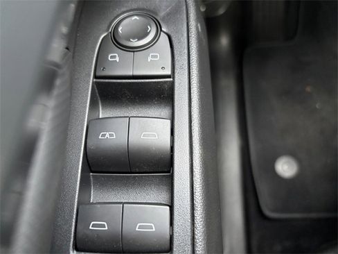 New 2026 Chevrolet Equinox EV RS image 17