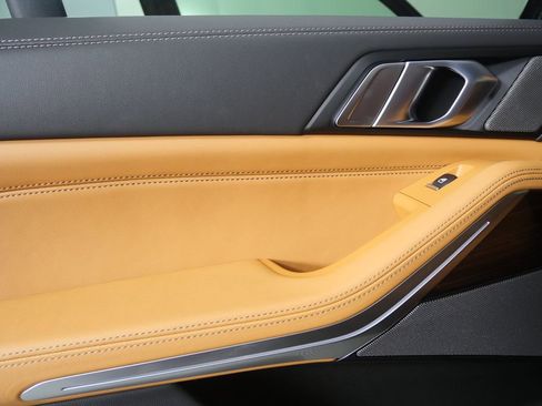 New 2026 BMW X5 sDrive40i w/ M Sport Package RWD image 14