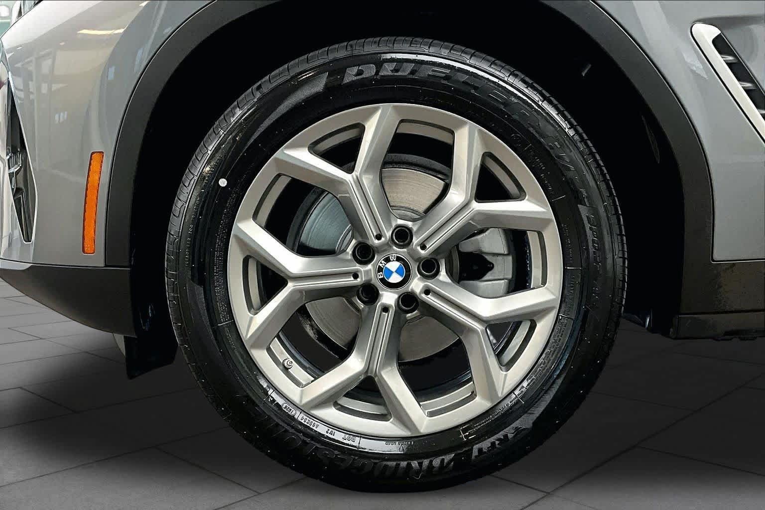 Used 2024 BMW X3 sDrive30i w/ Convenience Package RWD image 11