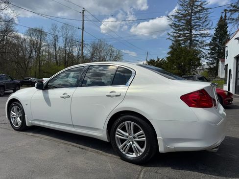 Used 2015 INFINITI Q40 AWD w/ Navigation Package image 4