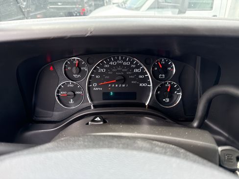 New 2025 Chevrolet Express 2500 w/ Driver Convenience Package image 16