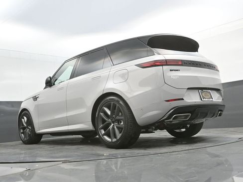 New 2026 Land Rover Range Rover Sport Dynamic SE AWD/4WD image 30