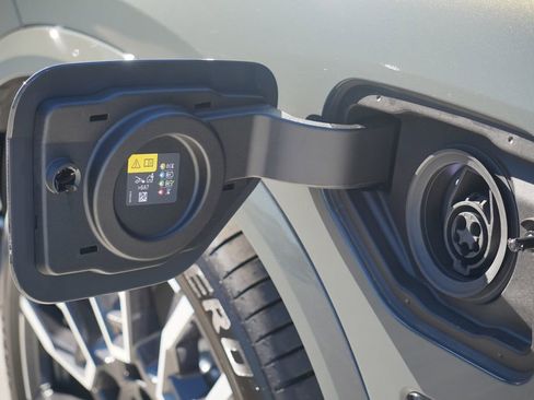 New 2026 BMW X5 xDrive50e w/ M Sport Package image 6