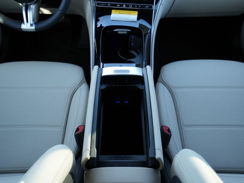 New 2026 Mercedes-Benz GLC 300 4MATIC image 29