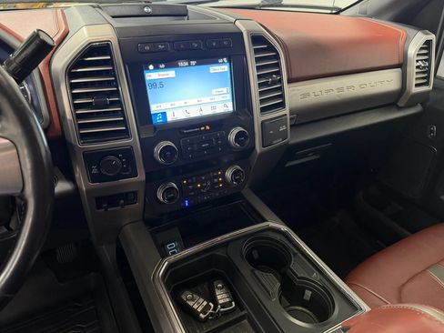 Used 2019 Ford F250 Platinum w/ Platinum Ultimate Package AWD/4WD image 15