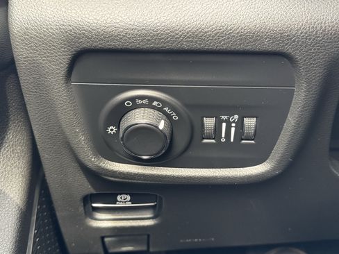 Used 2021 Jeep Grand Cherokee L Laredo AWD/4WD image 30