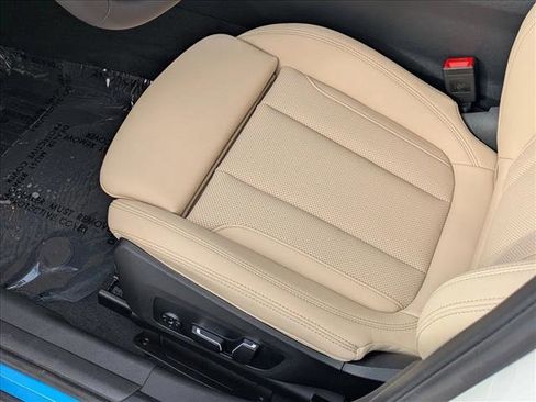 New 2026 BMW 330i Sedan image 4