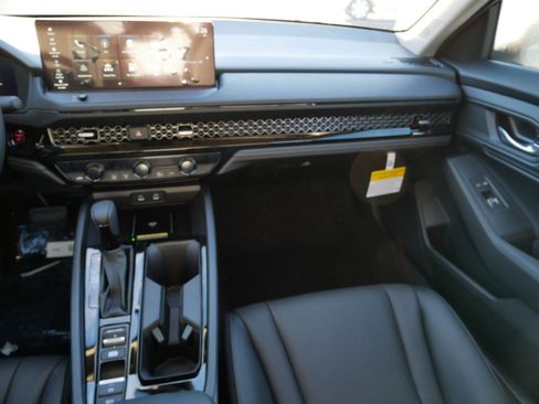 New 2025 Honda Accord EX-L image 11