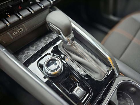 New 2025 GMC Canyon AT4 image 26