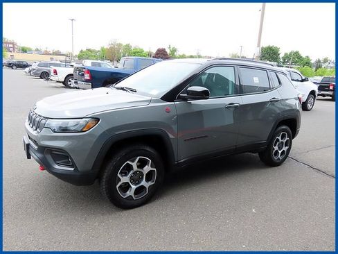 Used 2022 Jeep Compass Trailhawk w/ Sun and Sound Group AWD/4WD image 1