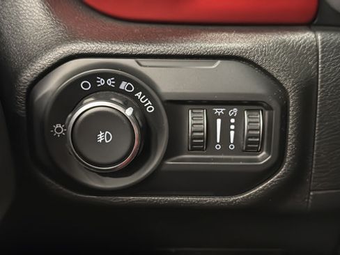 Used 2020 Jeep Wrangler Unlimited Rubicon AWD/4WD image 30
