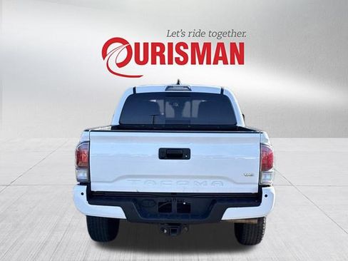 Used 2023 Toyota Tacoma TRD Off-Road image 3