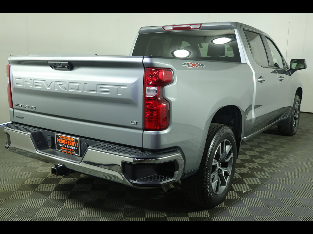Used 2023 Chevrolet Silverado 1500 LT AWD/4WD image 18