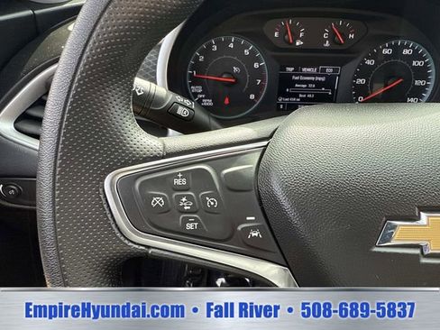 Used 2025 Chevrolet Malibu LT FWD image 30