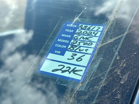 Used 2024 GMC Sierra 2500 Denali w/ Denali Reserve Package image 24