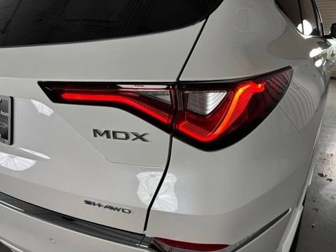 Used 2026 Acura MDX SH-AWD w/ Advance Package image 7
