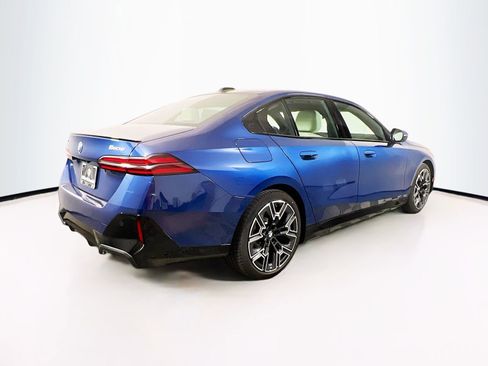 New 2026 BMW 550e xDrive w/ Executive Package image 7