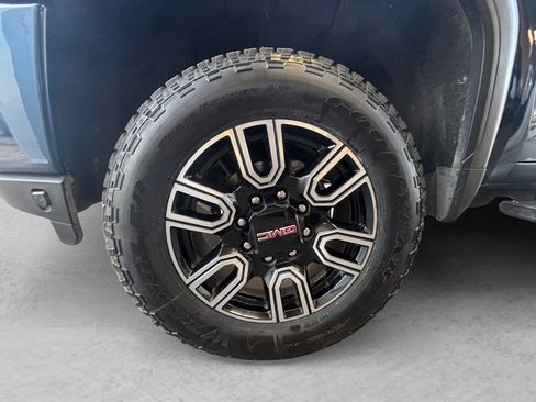 Used 2021 GMC Sierra 2500 AT4 w/ AT4 Premium Plus Package image 28