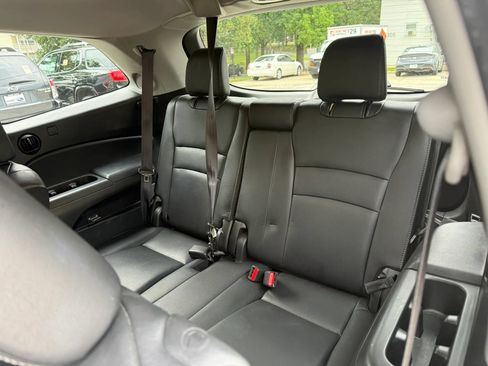 Used 2016 Honda Pilot Touring image 15