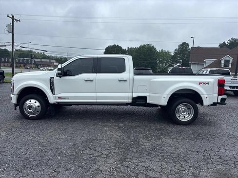 Used 2024 Ford F450 Platinum w/ FX4 Off-Road Package AWD/4WD image 4