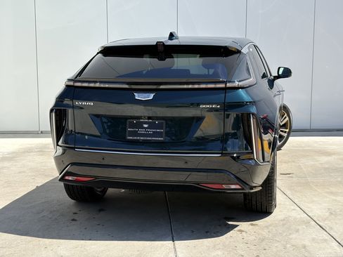 New 2025 Cadillac Lyriq Luxury image 6