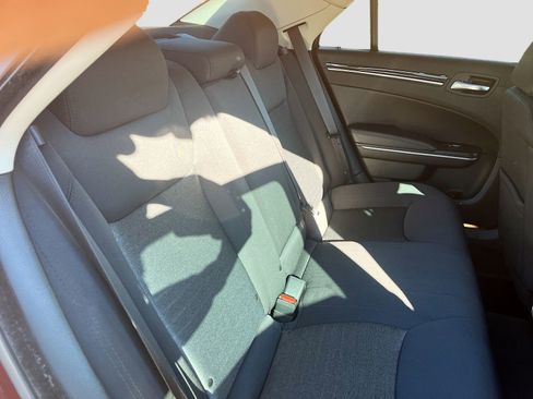 Used 2023 Chrysler 300 Touring w/ Safetytec Plus Group image 26