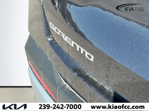 New 2026 Kia Sorento LX image 12