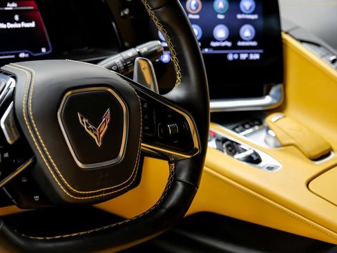 Used 2021 Chevrolet Corvette Stingray Premium Cpe w/ Engine Appearance Package RWD image 20