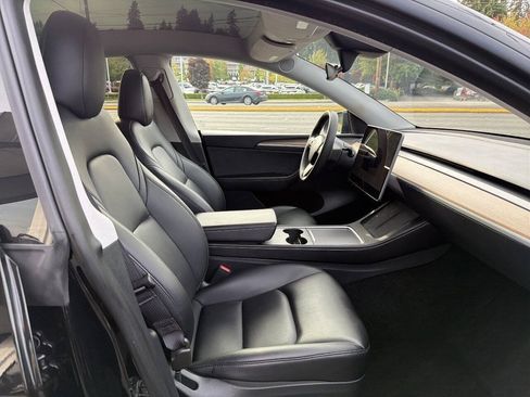Used 2024 Tesla Model Y Long Range AWD/4WD image 14