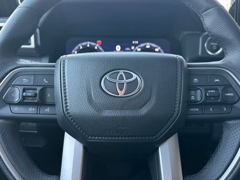 New 2025 Toyota 4Runner 4WD image 22