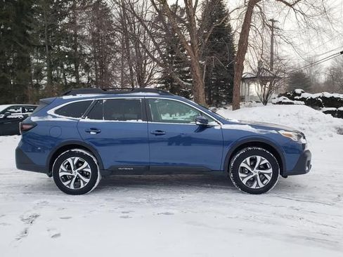 Used 2022 Subaru Outback Limited w/ Popular Package #2 image 2