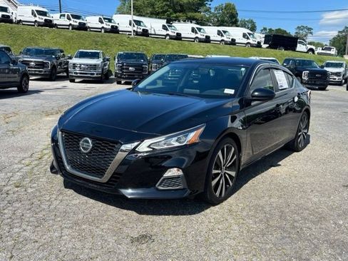 Used 2019 Nissan Altima 2.5 SR FWD image 4