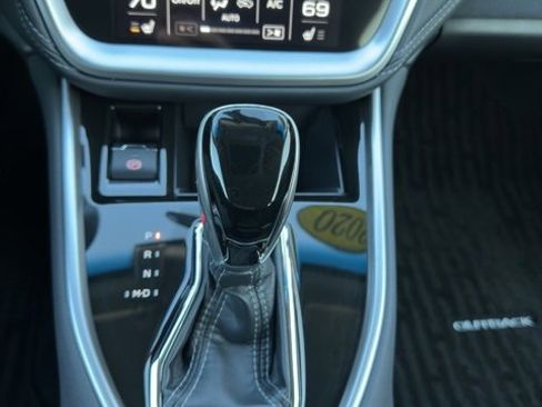 Used 2020 Subaru Outback Premium image 13
