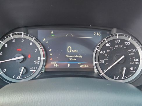 Used 2022 Toyota Highlander XSE AWD/4WD image 25