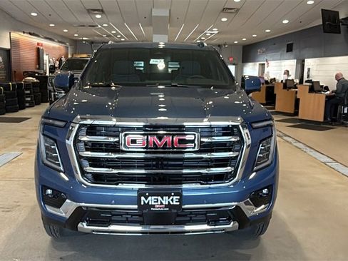 New 2026 GMC Yukon XL Elevation image 2