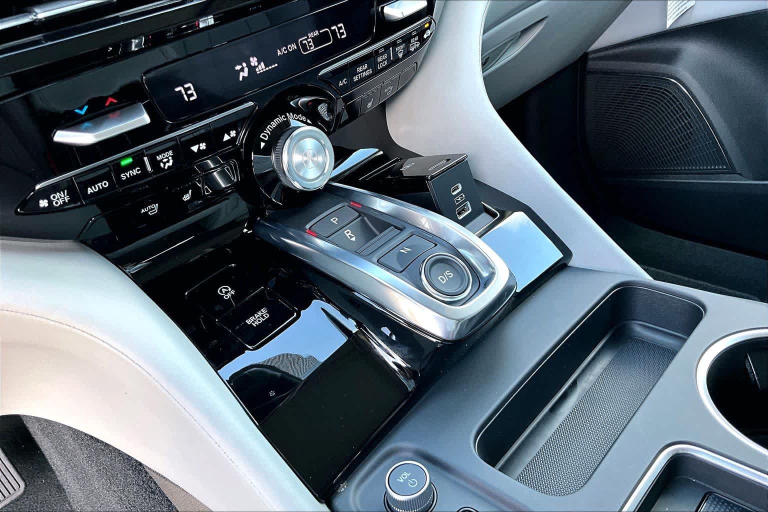 Certified 2026 Acura MDX w/ Technology Package FWD image 7